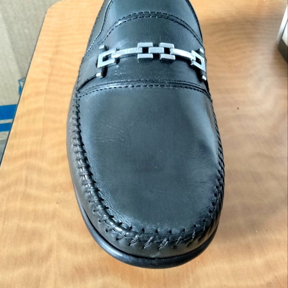 Dress shoes